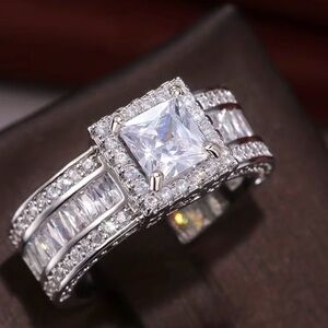 🔥 Silver Princess Cut Halo Ring 🔥